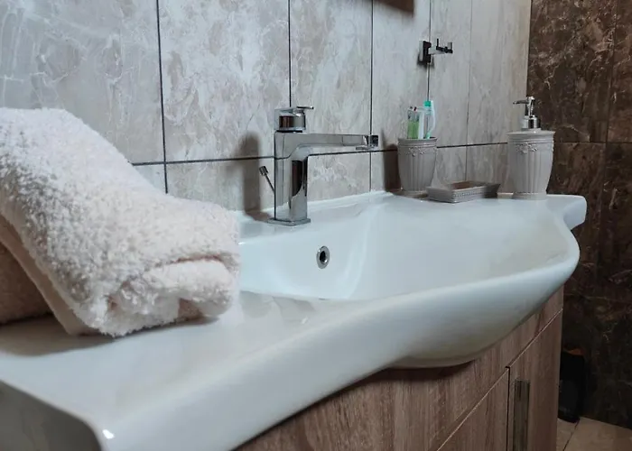 γιώργος και εύα Apartament Karianí